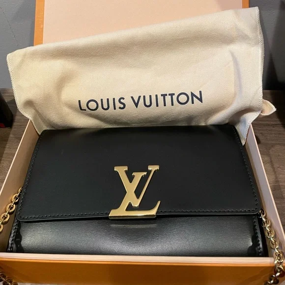 Louis Vuitton Louise Chain GM - Picture 2 of 15